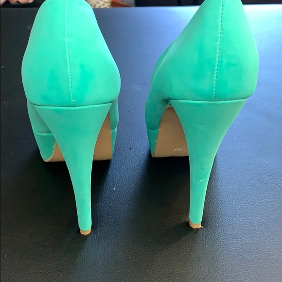 Platform heels - Picture 3 of 5